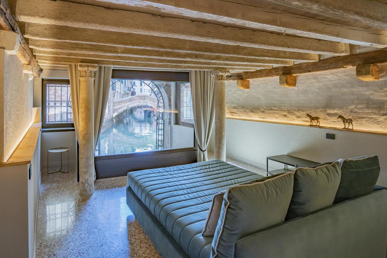Corte Rubbi 1 A True Canal-side Experience Apartment Venice