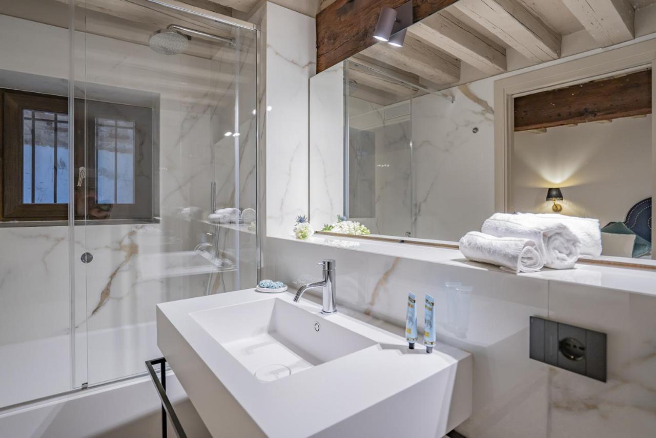 Corte Rubbi 1 A True Canal-side Experience * Venice
